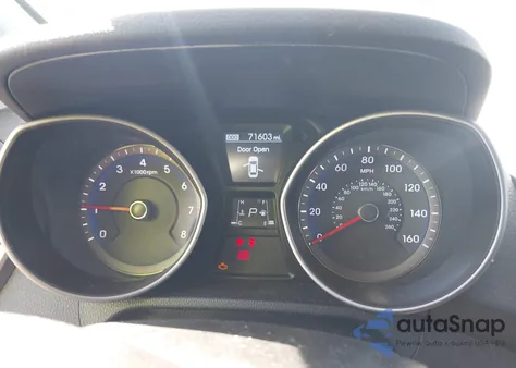 2014 Hyundai Elantra Gt z USA, uszkodzony, nr VIN KMHD35LH1EU216135